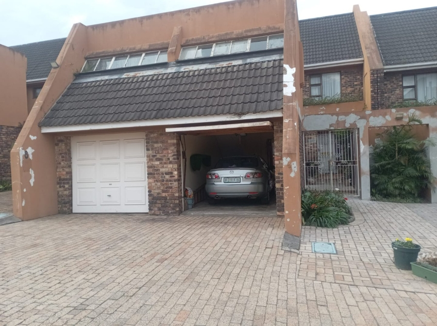 3 Bedroom Property for Sale in Southernwood Eastern Cape